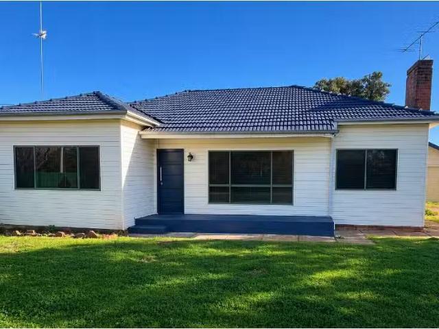 House for rent in Hillston, New South Wales
