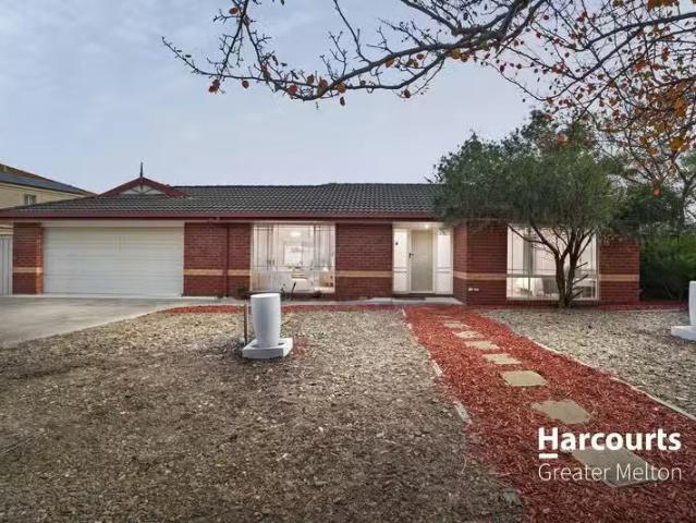House for rent in Taylors Hill, Melbourne