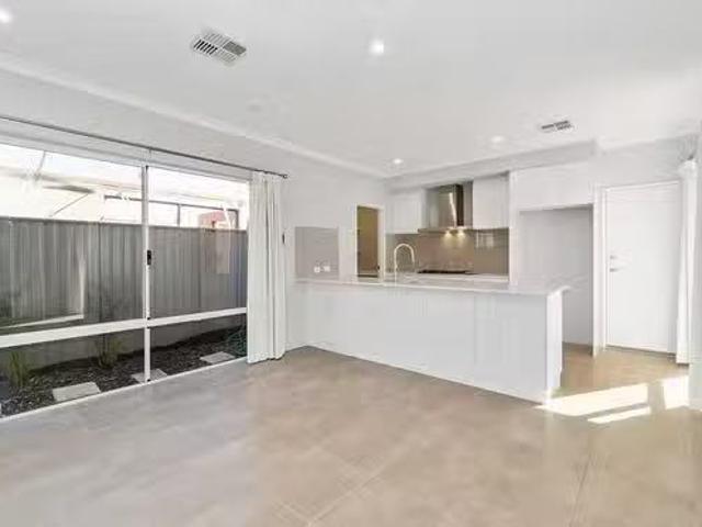 House for rent in Caversham, Western Australia