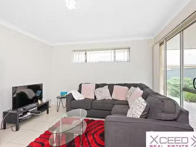House for rent in Seville Grove, Western Australia