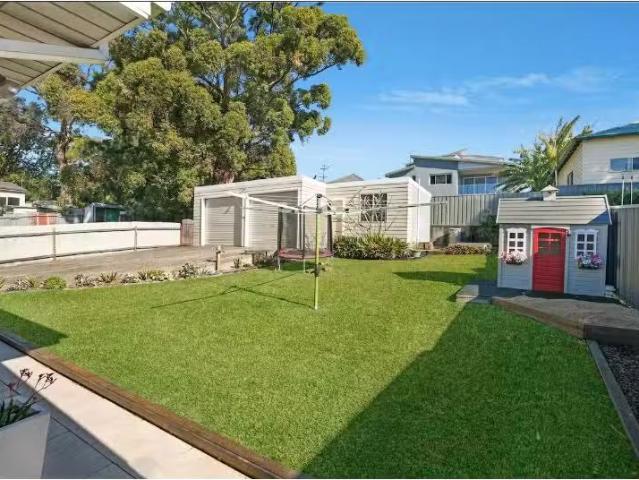 House for rent in Wollongong West, New South Wales