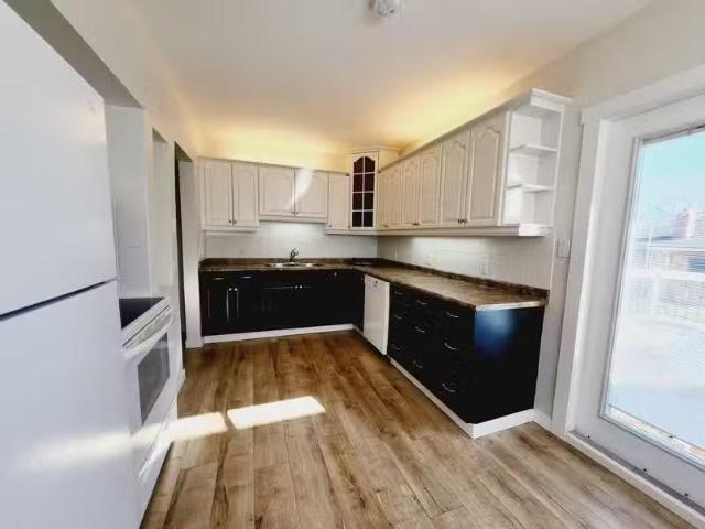 House for rent in Wedgewood, Alberta