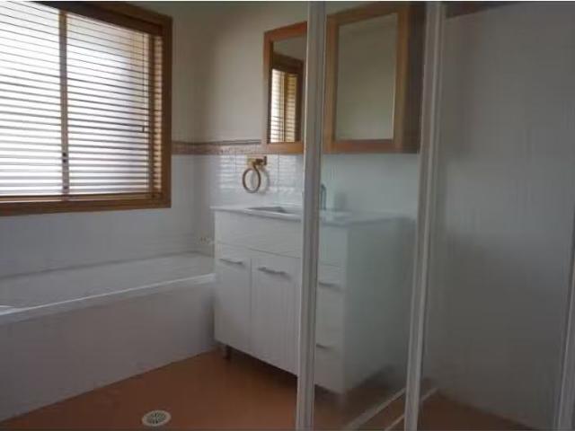 Apartment for rent in Wollongong West, New South Wales