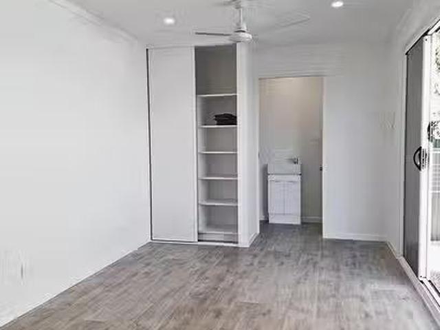 Apartment for rent in Kallaroo, Western Australia