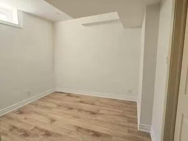 Condo for rent in Bradford West Gwillimbury, Ontario