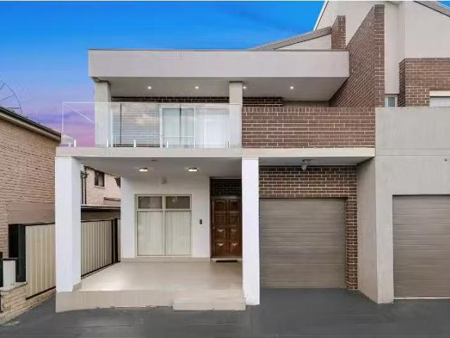 Condo for rent in Sydney, New South Wales