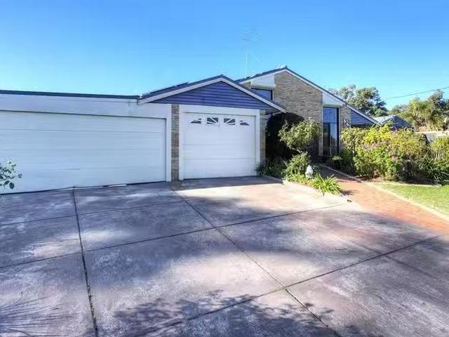 House for rent in Forrestfield, Western Australia