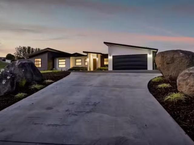 House for rent in Taranaki