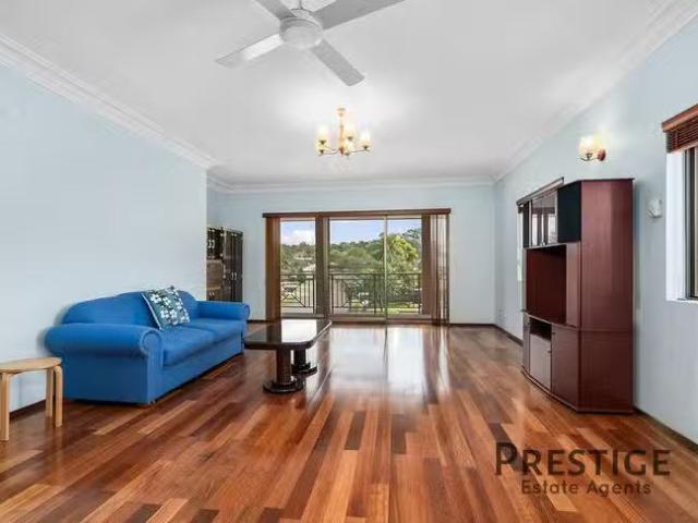House for rent in Prairiewood, New South Wales