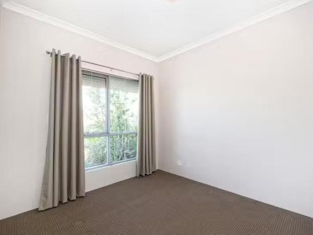 House for rent in Kwinana Town Centre, Western Australia