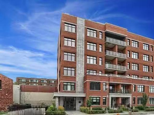 Apartment for rent in Westmount, Quebec