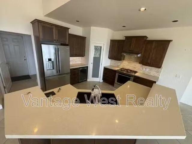 House for rent in Winfield, British Columbia