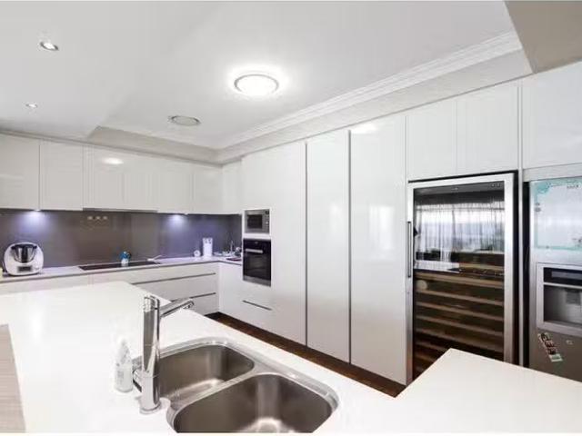 House for rent in Applecross, Western Australia