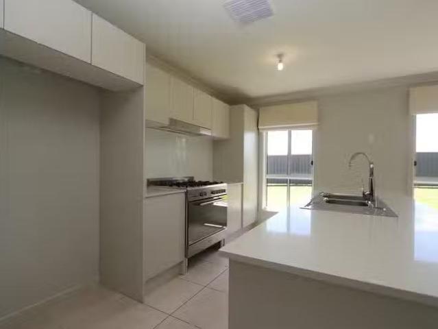 House for rent in Brisbane Grove, New South Wales