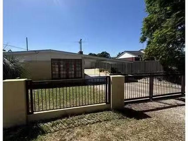 House for rent in Camillo, Western Australia