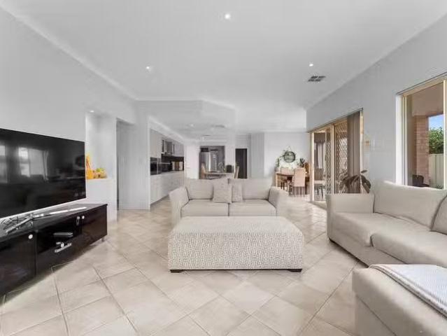 House for rent in Port Kennedy, Western Australia