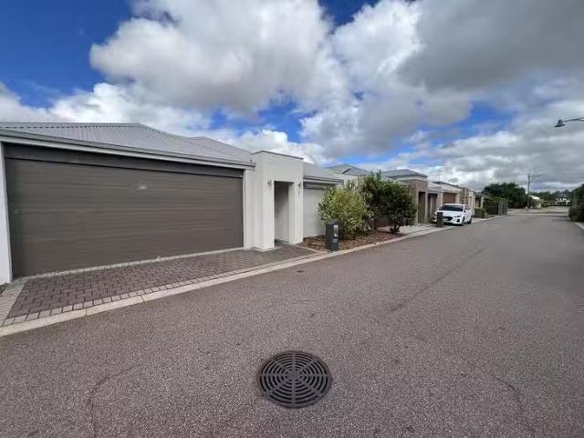 House for rent in Canning Vale, Western Australia