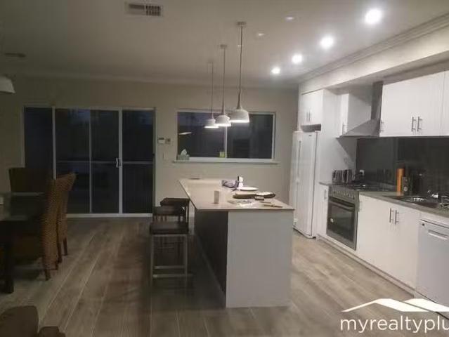 House for rent in Bibra Lake, Western Australia