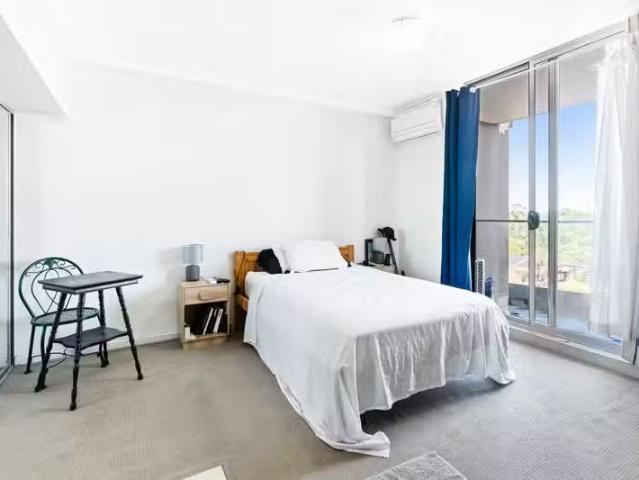 House for rent in Fairfield Heights, New South Wales
