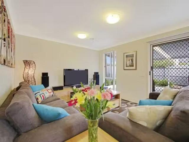 House for rent in Franklin, Australian Capital Territory