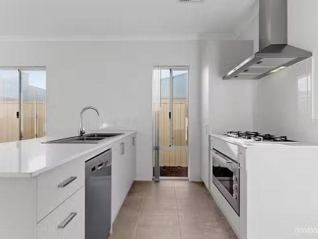 House for rent in Alkimos, Western Australia