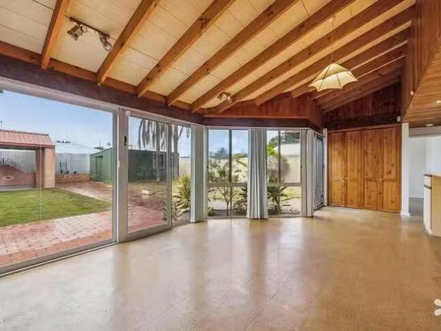 House for rent in Warnbro, Western Australia