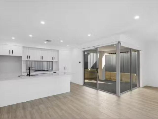 Condo for rent in Ardross, Western Australia