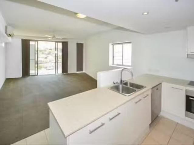 Apartment for rent in South Townsville, Queensland