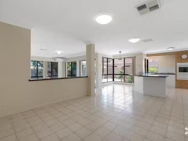 House for rent in Bibra Lake, Western Australia