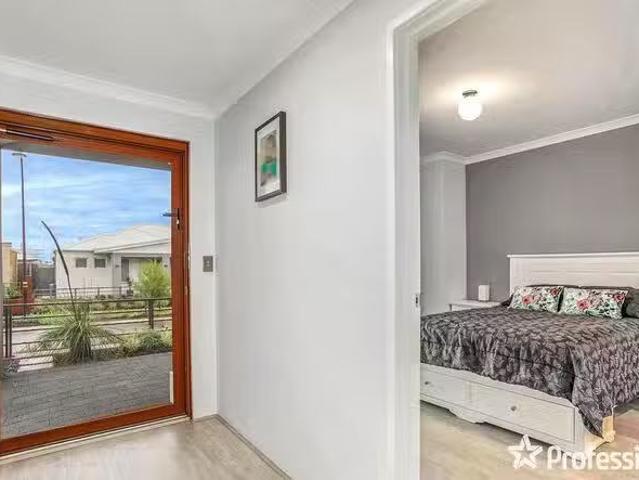 House for rent in Champion Lakes, Western Australia