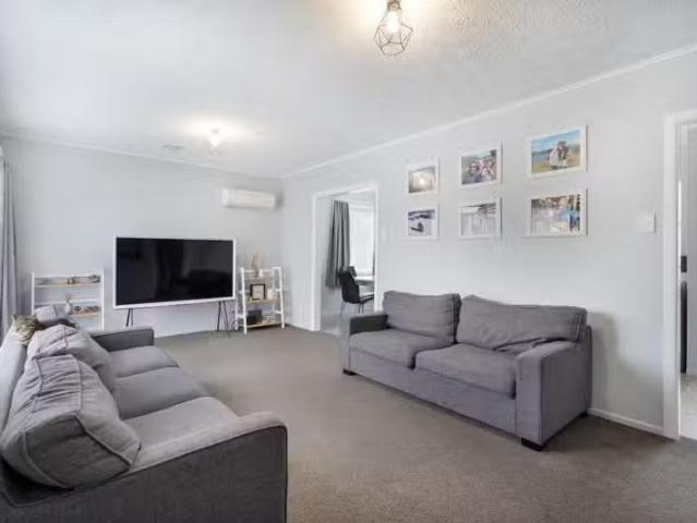 House for rent in Pauatahanui, Wellington