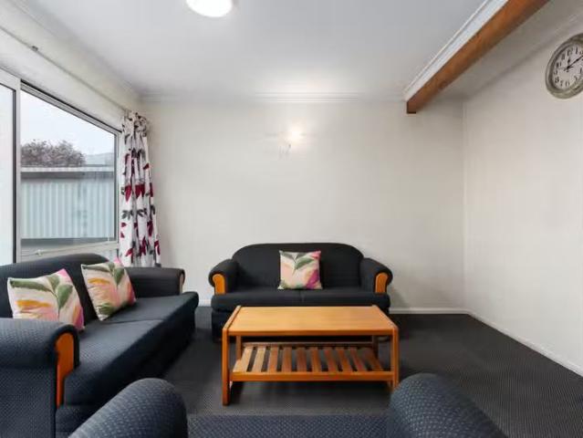 House for rent in Chaslands, Canterbury