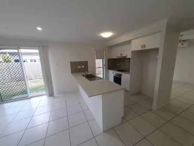 House for rent in Mount Louisa, Queensland