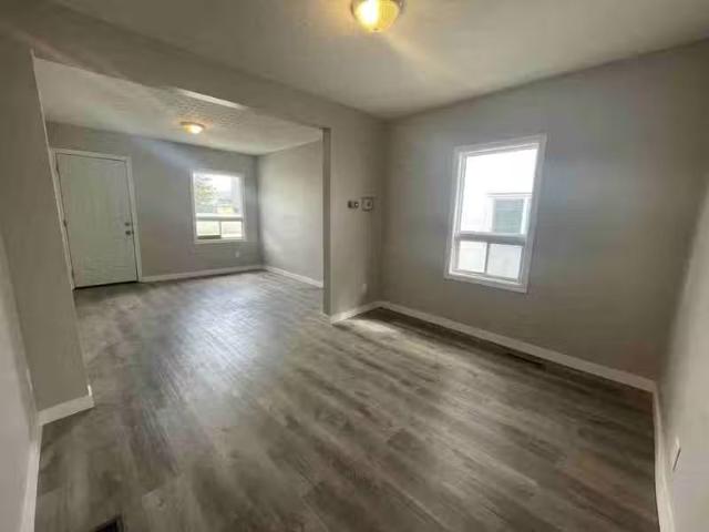 Condo for rent in Connaught, Ontario