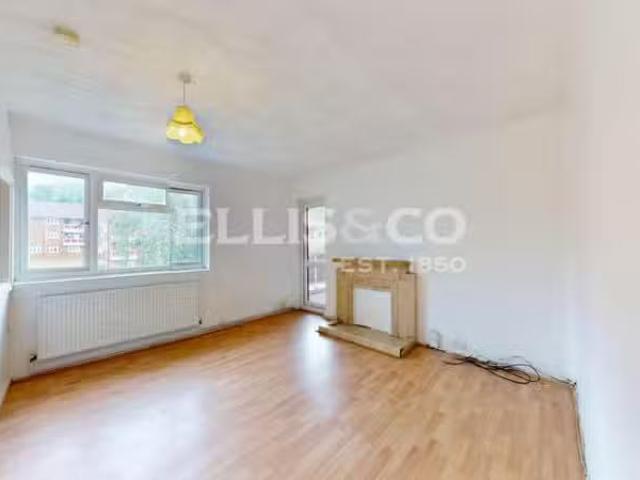House for rent in Brentford End, Greater London