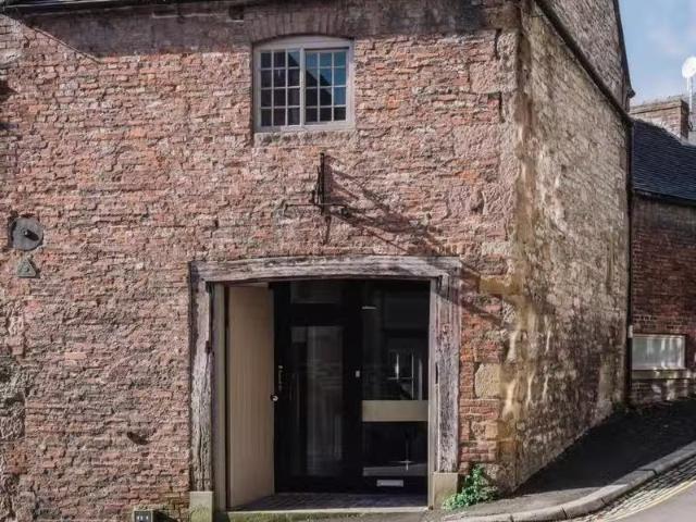 House for rent in Froggatt, East Midlands