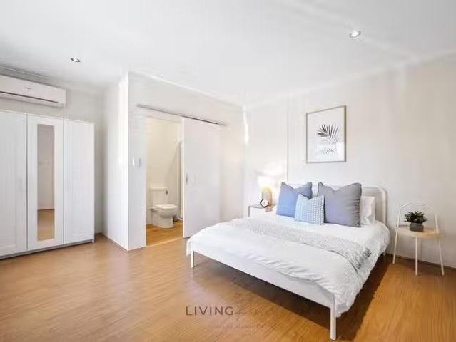 House for rent in Wilson, Western Australia