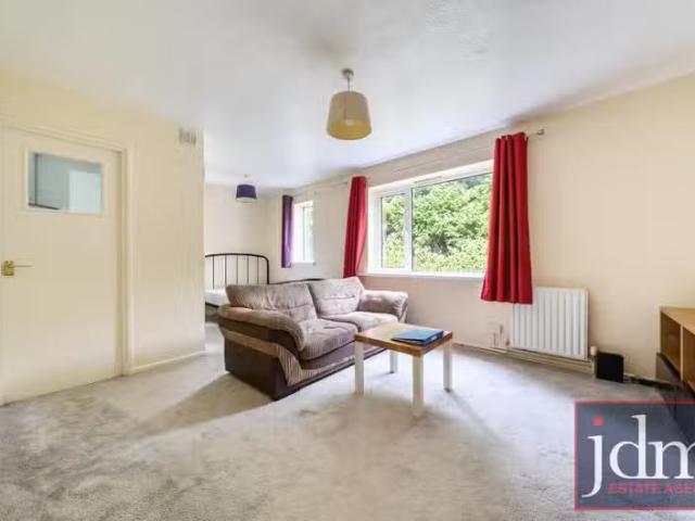 Apartment for rent in Crofton, Greater London