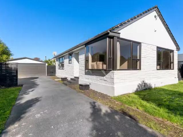 House for rent in Heathcote, Canterbury