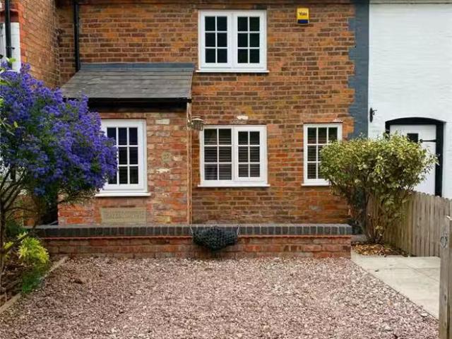 House for rent in Cuddington, Cheshire
