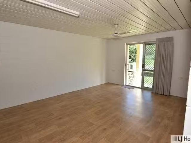 Apartment for rent in Tully, Queensland