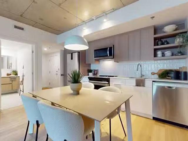 Condo for rent in St. Leonard's, Quebec
