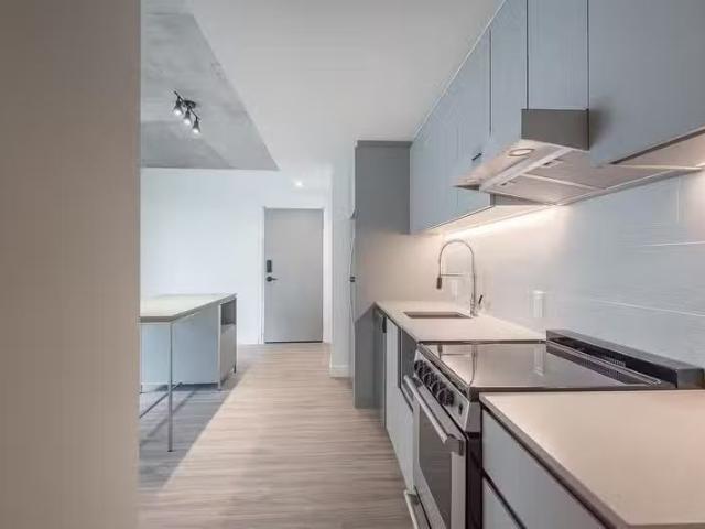 Condo for rent in St. Leonard's, Quebec