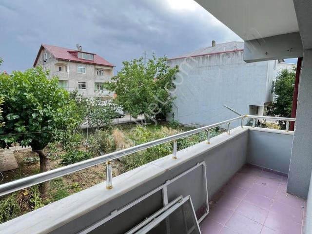 İzmit, Kocaeli içerisinde kiralık mülk