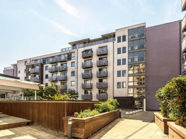 Apartment for rent in London Borough of Lewisham, Deptford