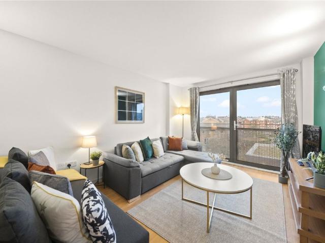 Apartment for rent in London Borough of Lewisham, Deptford