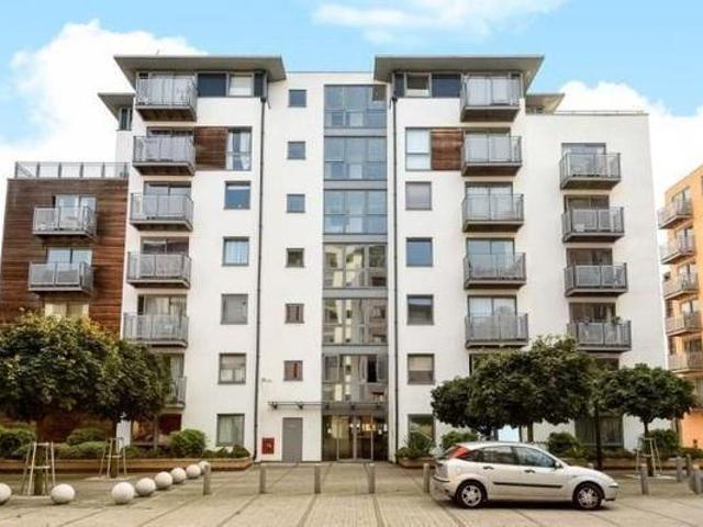 Studio for rent in London Borough of Lewisham, Deptford
