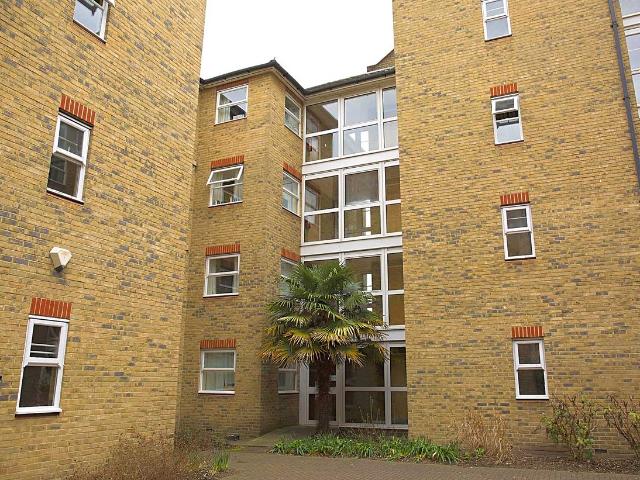 Room for rent in London Borough of Lewisham, New Cross