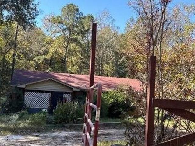 House for sale in Saluda, South Carolina