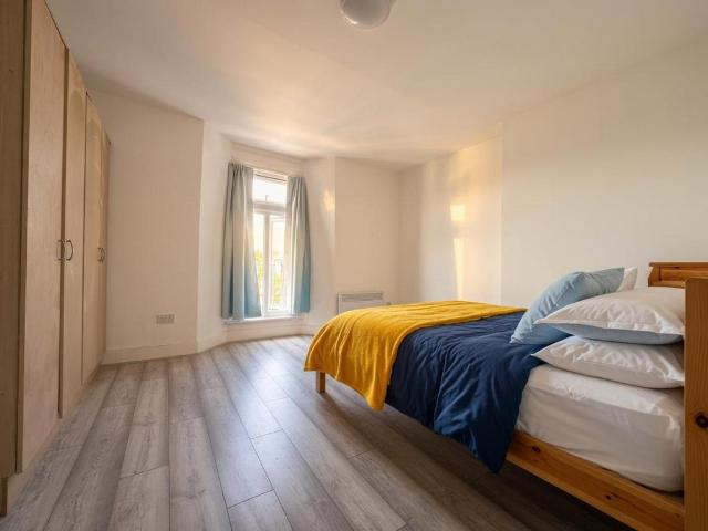 Apartment for rent in Mapesbury, Greater London